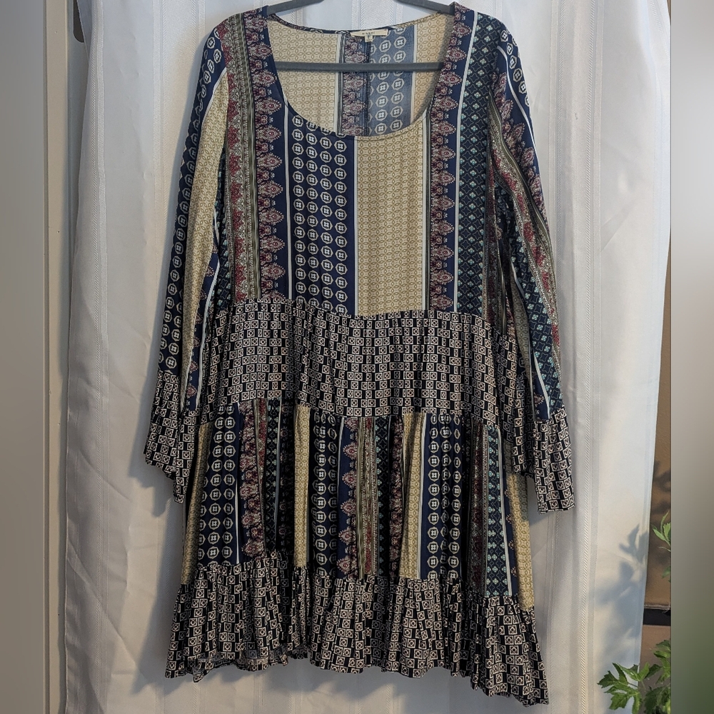 Easel Multicolor Patchwork Long Sleeve Dress. Size Large.